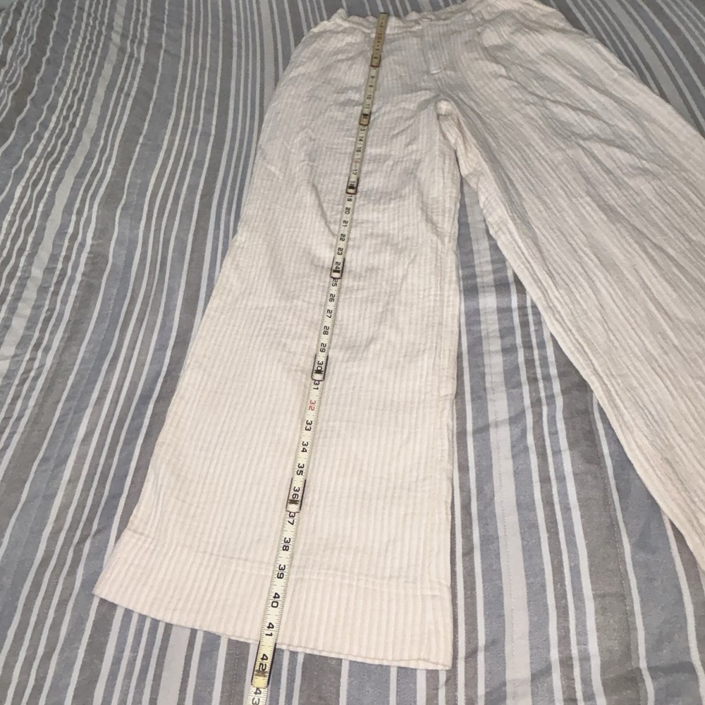Aerie Women Cream Pin Strip Wide Leg Pleated Pockets Cotton Comfort Size Medium - Picture 10 of 12